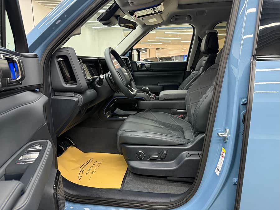 FangChengBao Leopard 5 2025 car image #10