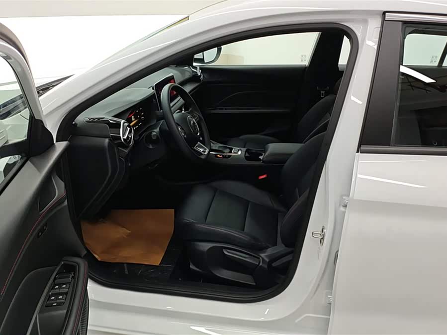 MG 5 2025 car image #10