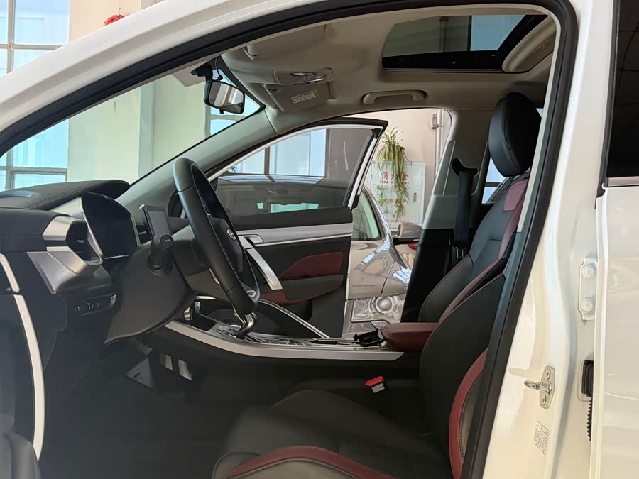 GEELY Coolray 2021 #10 GEELY Coolray 2021 car image #10