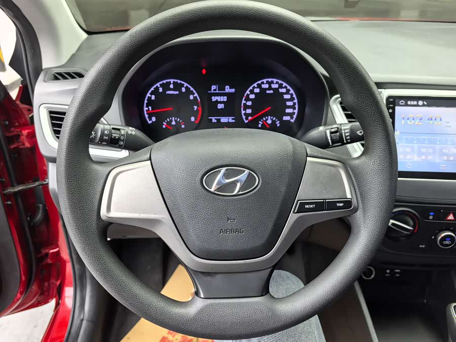 Hyundai Verna 2018 car image #10