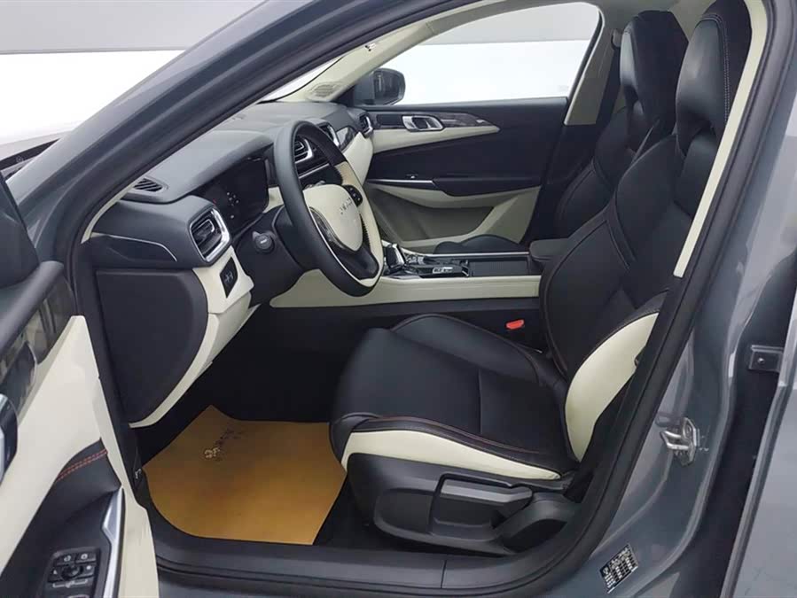 Lynk & Co 02 2019 car image #10