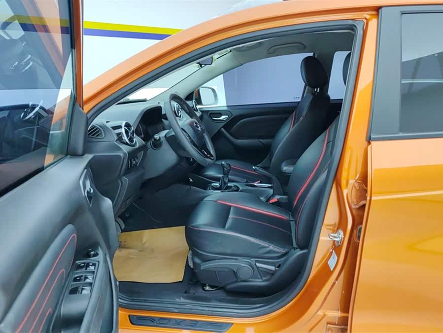 Soueast DX3 2017 صورة سيارة #10