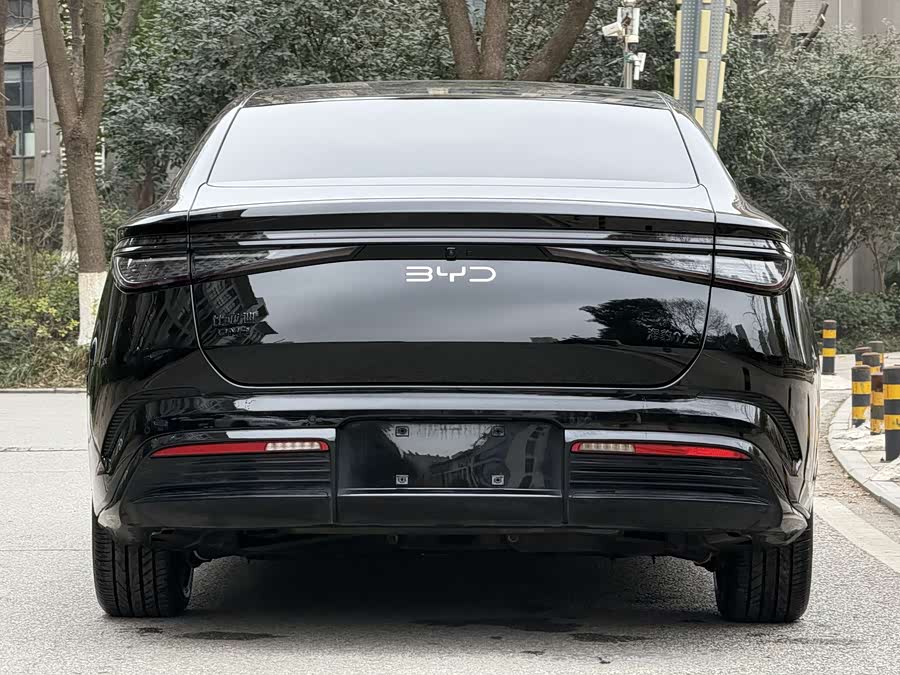 BYD Seal 07 DM-i 2024 immagine di auto #10