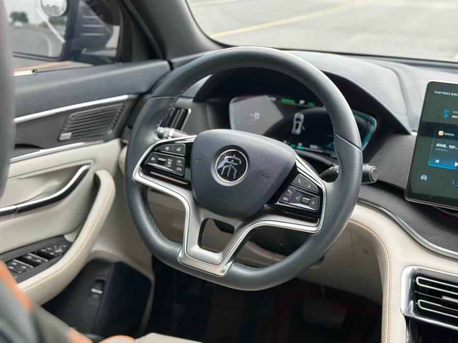 BYD Song Plus New Energy 2023 car image #10