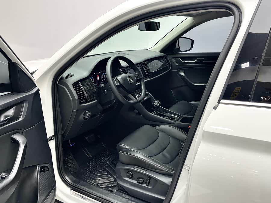 Skoda Kodiaq 2021 immagine di auto #10