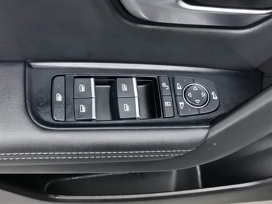 BYD Song Pro 2020 #10 BYD Song Pro 2020 car image #10