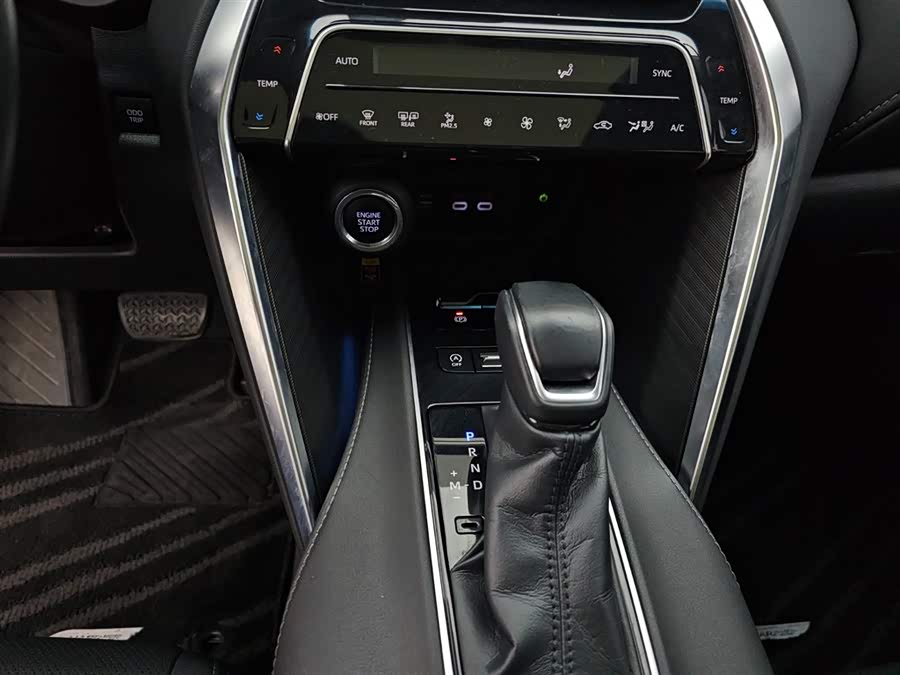 Toyota Harrier 2024 #10 Toyota Harrier 2024 car image #10