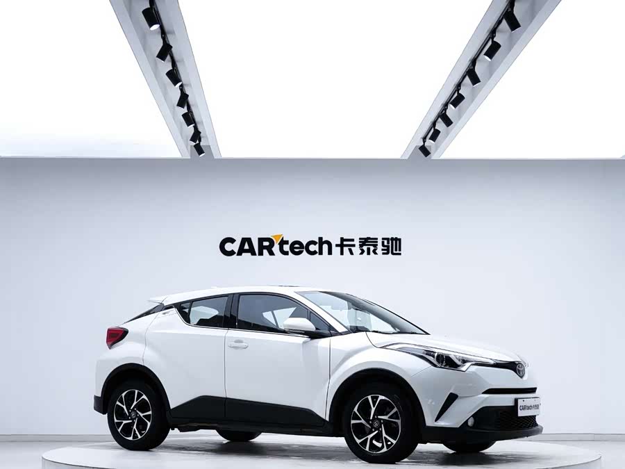 Toyota C-HR 2021 immagine di auto #10