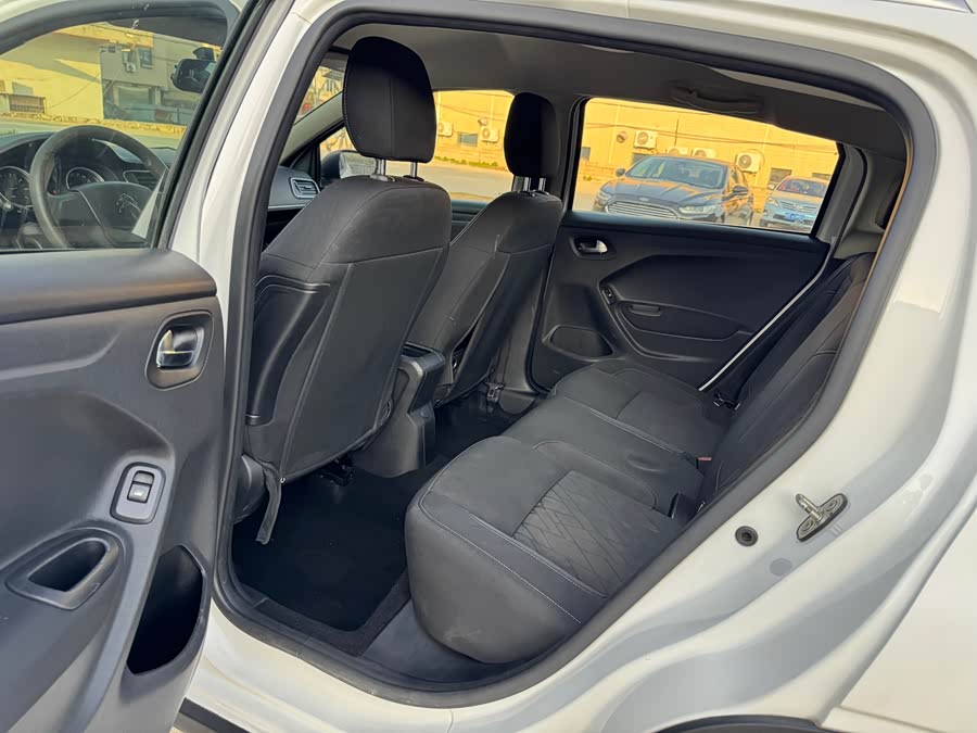 Citroen C3-XR 2015 car image #10