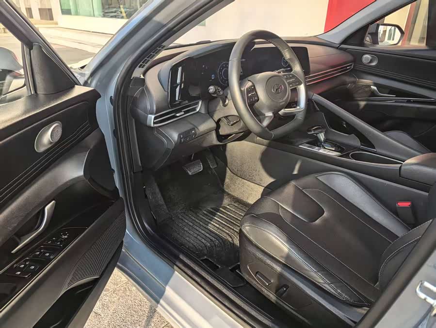 Hyundai Elantra 2023 #10 Hyundai Elantra 2023 immagine di auto #10