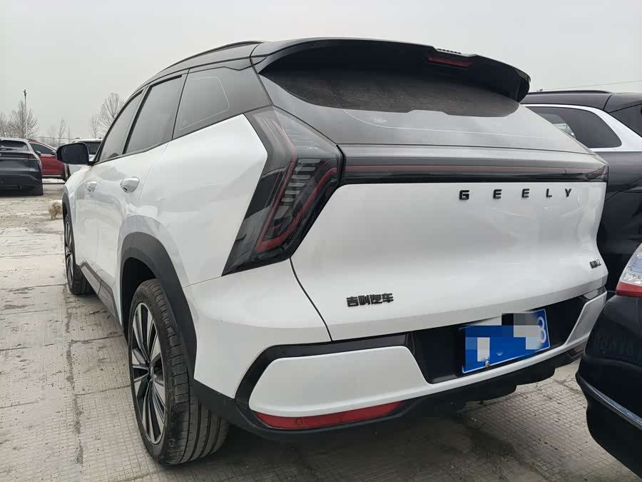 GEELY Boyue L 2025 car image #10