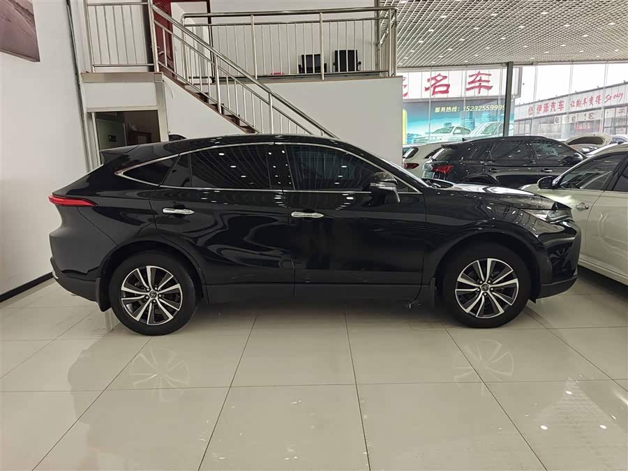 Toyota Harrier 2023 car image #10