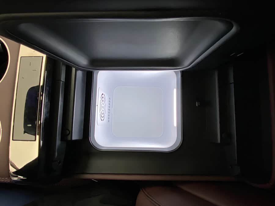 Denza Z9GT 2024 immagine di auto #10