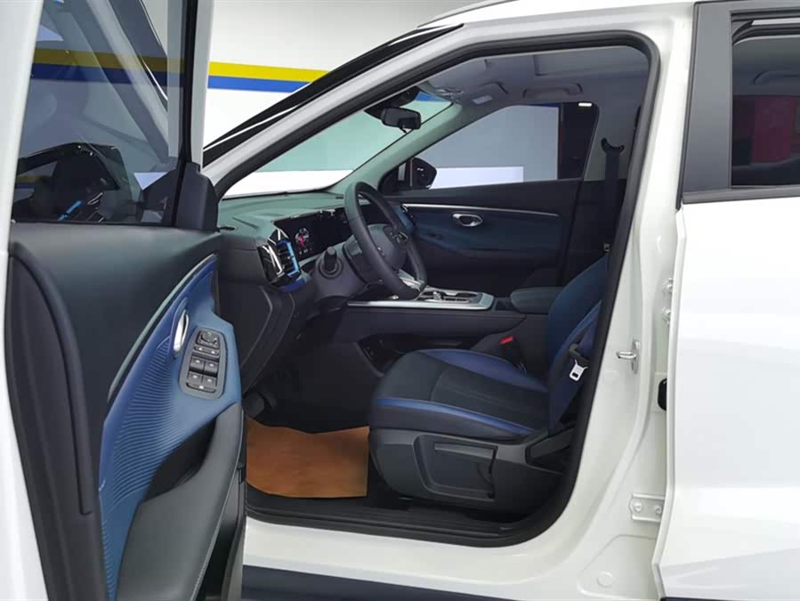 GAC Trumpchi GS3 2025 #10 GAC Trumpchi GS3 2025 car image #10