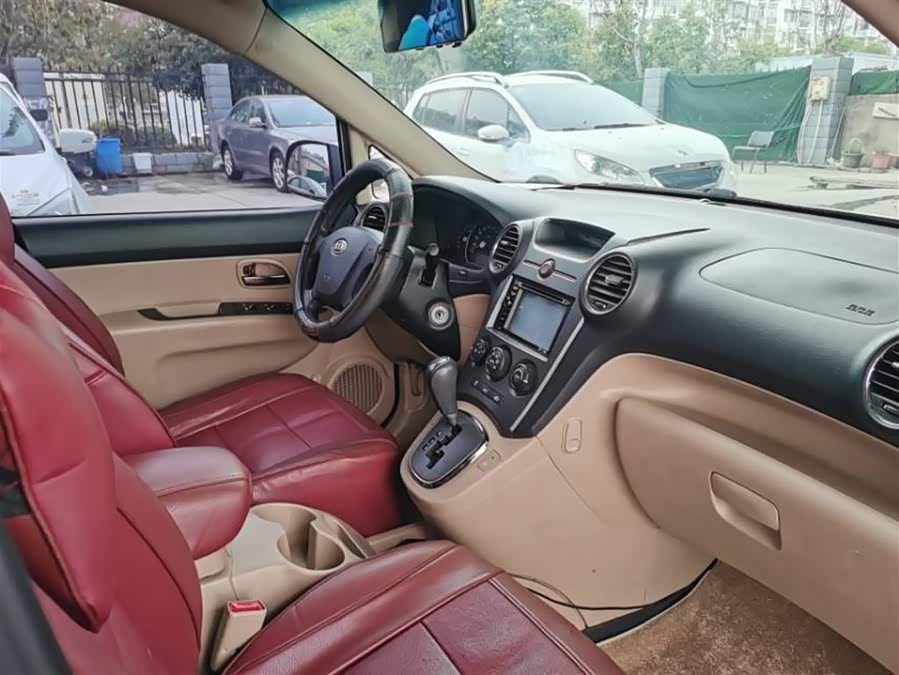 Kia Carens 2012 image de voiture #10