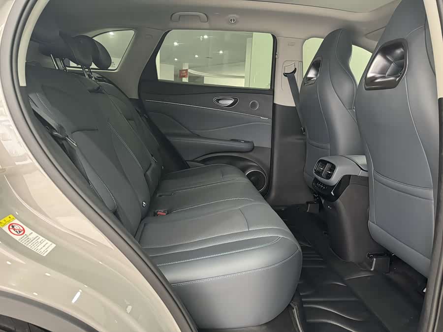 BYD Sea Lion 07 DM-i 2025 car image #10