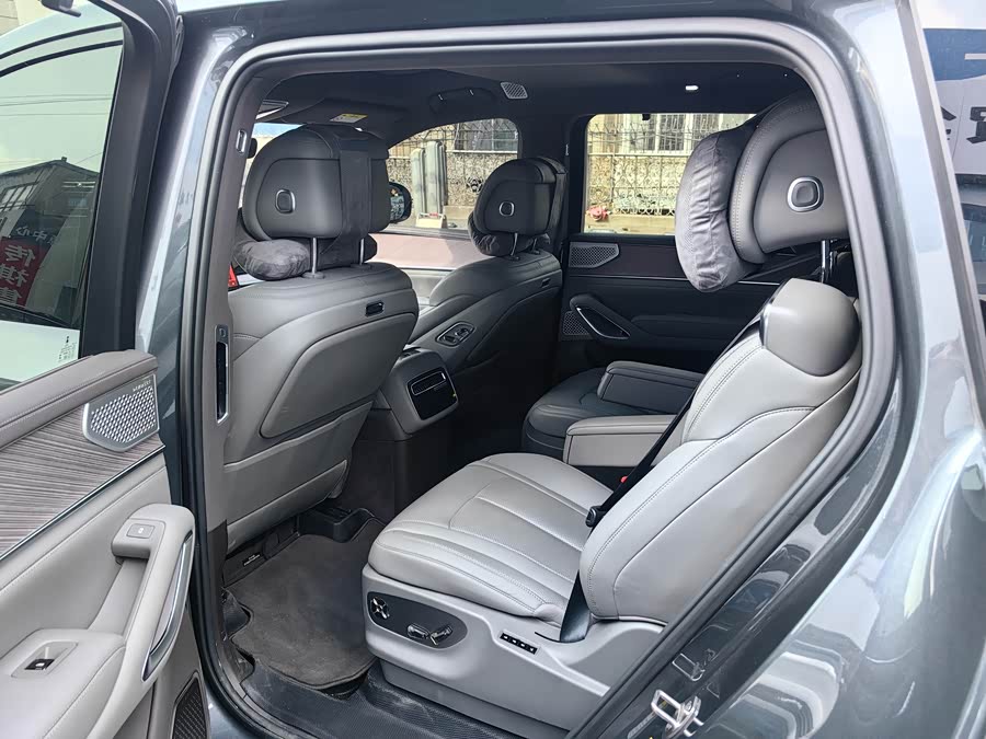 Denza N9 2025 #10 Denza N9 2025 car image #10