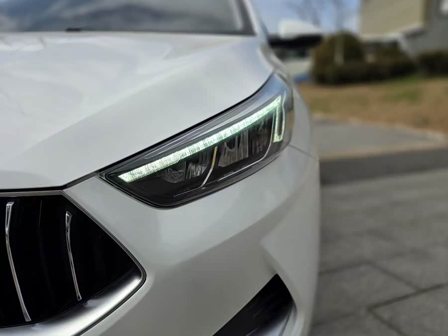 Kia K3 2022 car image #10