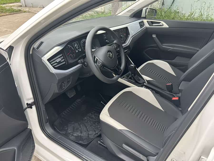 Volkswagen Polo 2020 immagine di auto #10