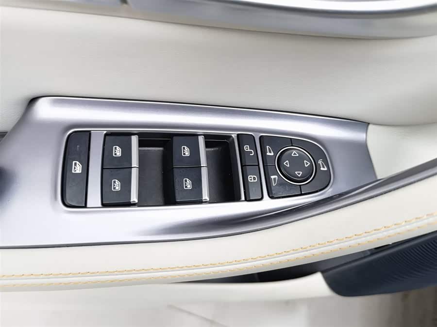 BYD Song Plus New Energy 2023 car image #10