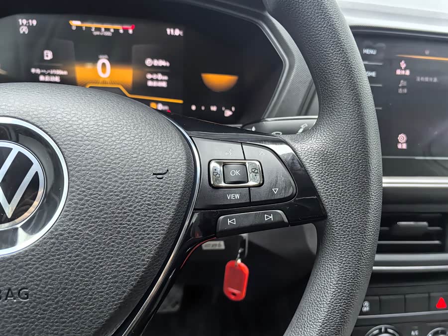 Volkswagen T-Cross 2026 immagine di auto #10