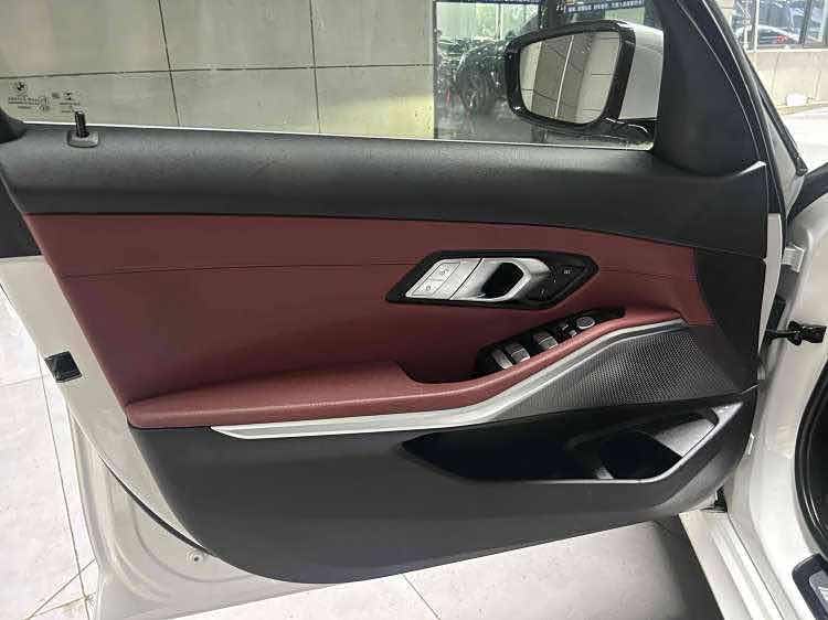 BMW 3 Series 2021 #10 BMW 3 Series 2021 car image #10