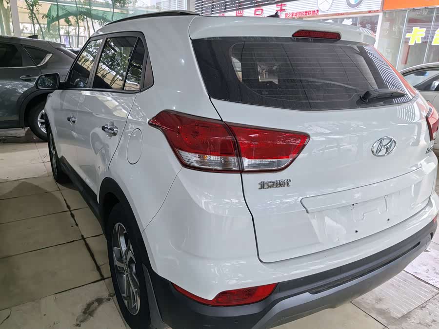 Hyundai ix25 2018 car image #10