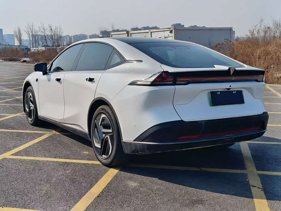 Deepal L07 2024 изображение автомобиля #10