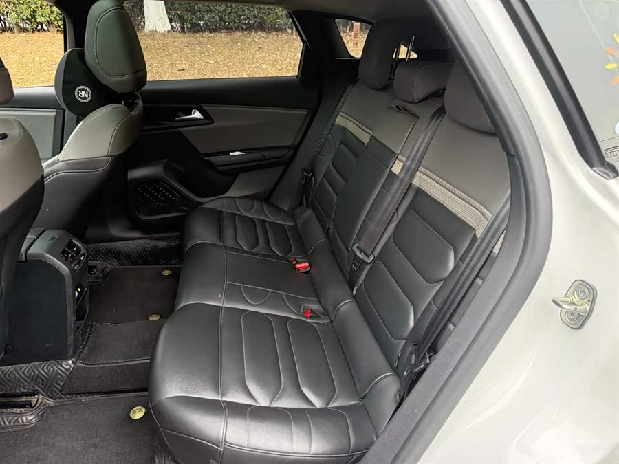 Citroen C5 X 2022 car image #10