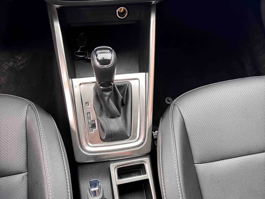 Skoda Kamiq 2022 изображение автомобиля #10