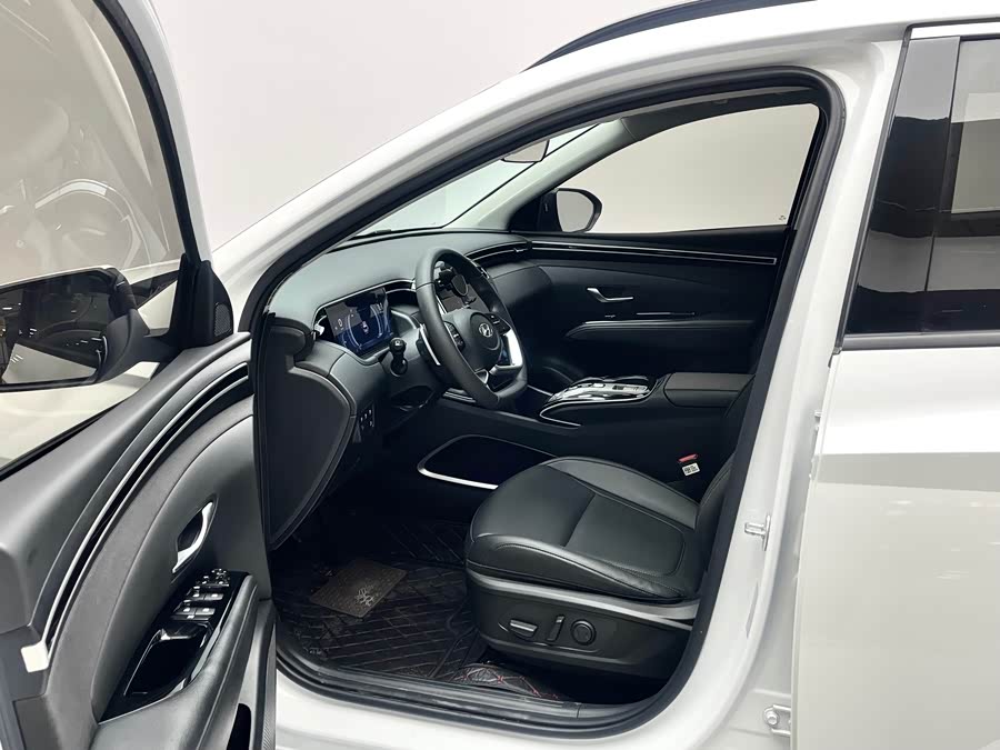 Hyundai Tucson 2023 car image #10