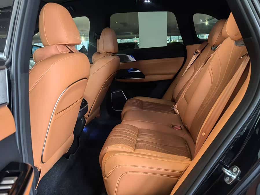 Xpeng G9 2024 immagine di auto #10