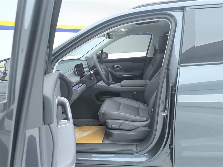 零跑汽车 零跑C16 2025 汽车图片 #10