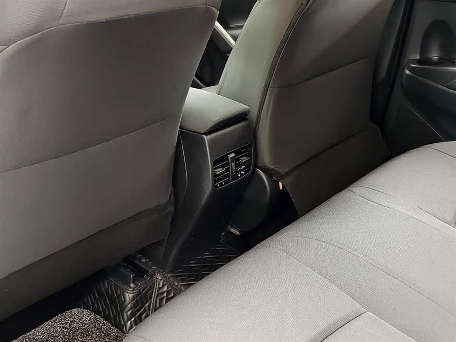 Toyota Corolla Cross 2023 car image #10