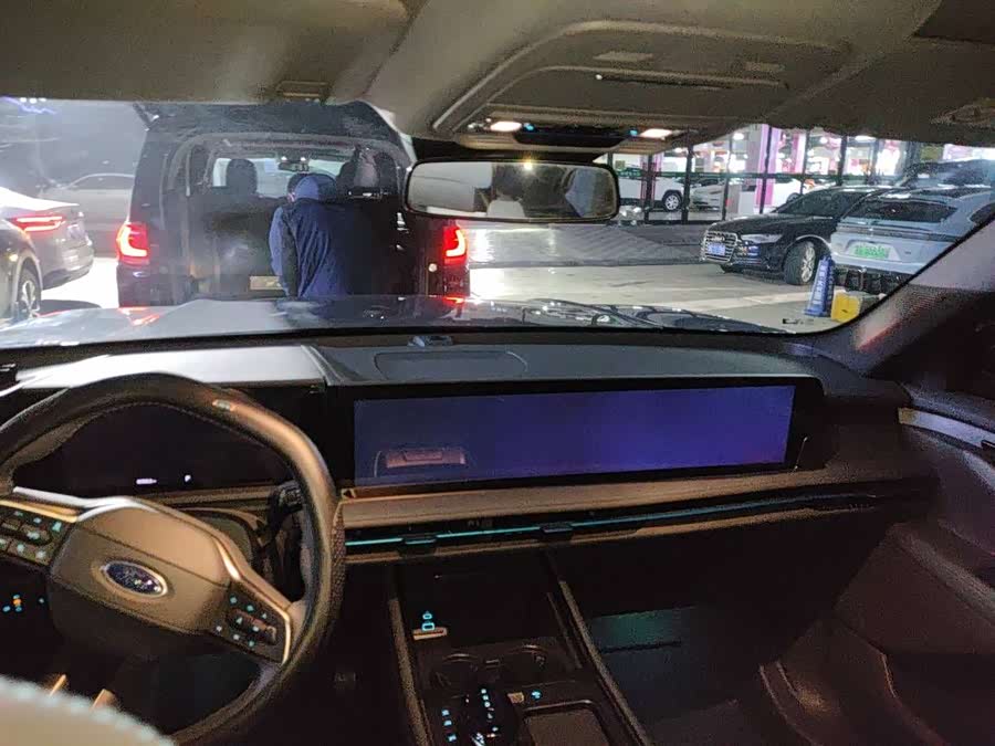Ford Edge 2024 immagine di auto #10