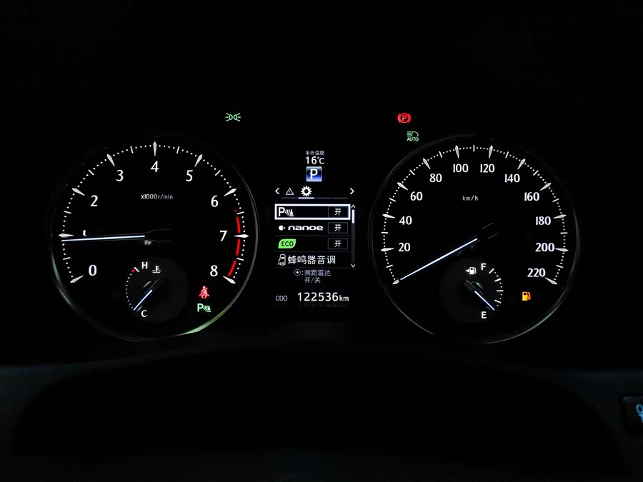 Toyota Alphard 2018 car image #10