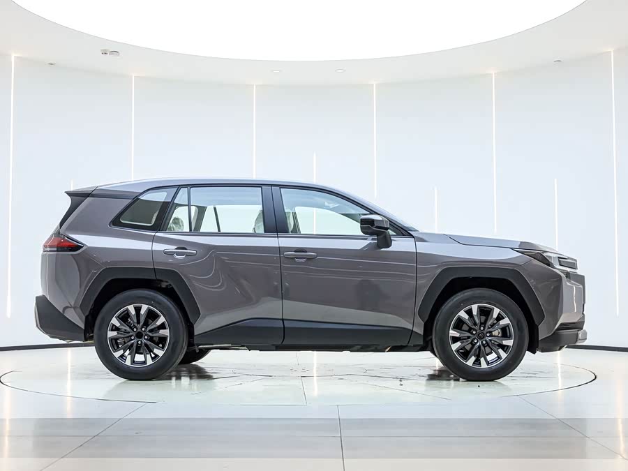 Toyota RAV4 2026 car image #10