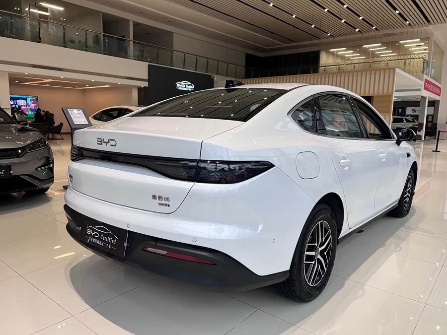 BYD Seal 05 DM-i 2025 car image #10