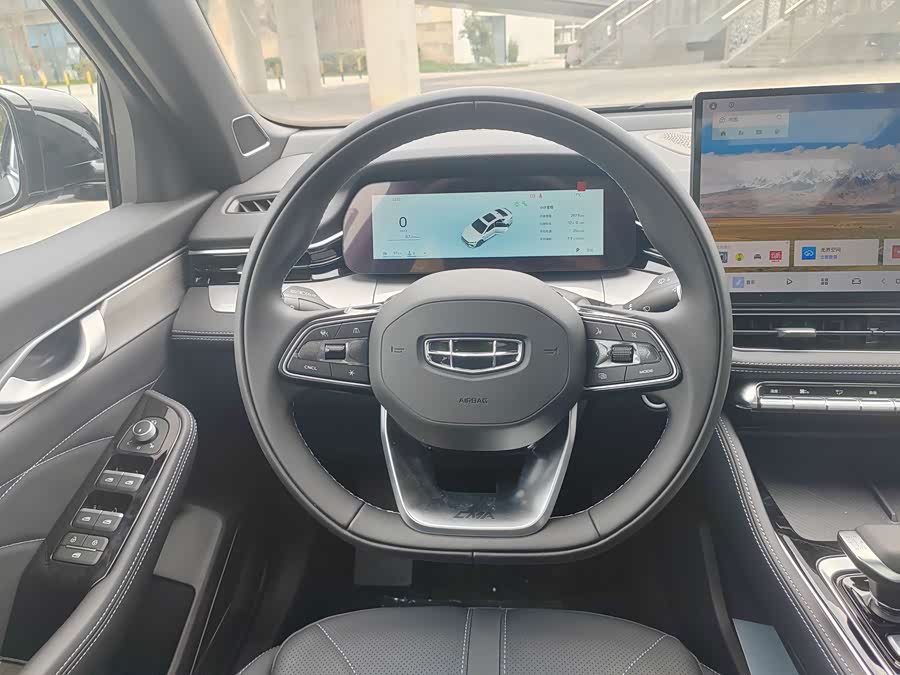 GEELY Preface 2025 изображение автомобиля #10