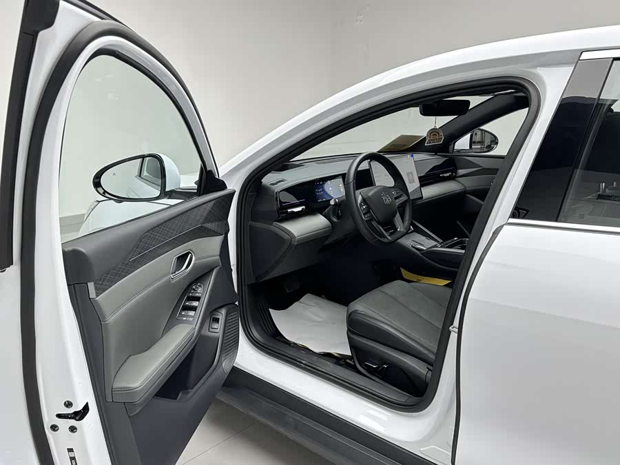 BYD Qin L 2025 car image #10