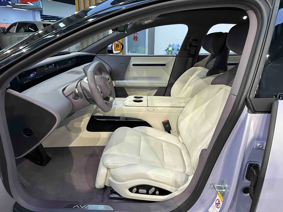 Avatr 06 2025 imagem de carro #10