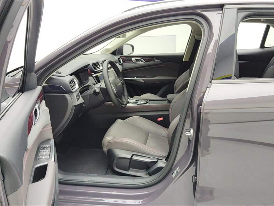 Lynk & Co 02 2020 car image #10