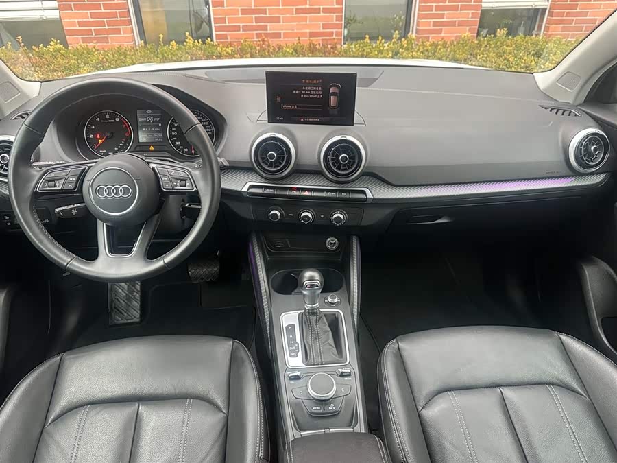 Audi Q2L 2024 #10 Audi Q2L 2024 car image #10