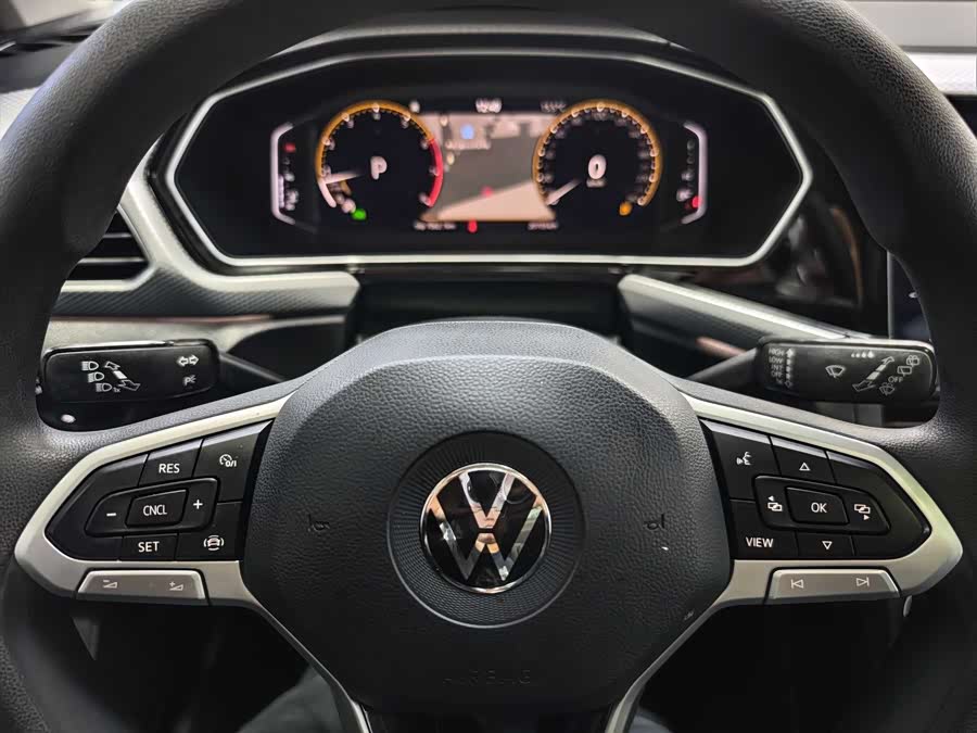 Volkswagen Tacqua 2022 car image #10