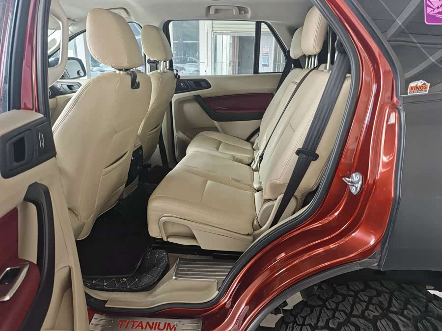 Ford Everest 2017 صورة سيارة #10