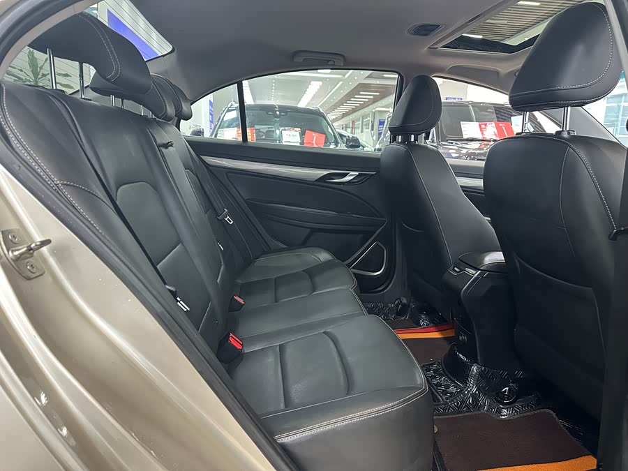 GEELY Emgrand 2020 car image #10