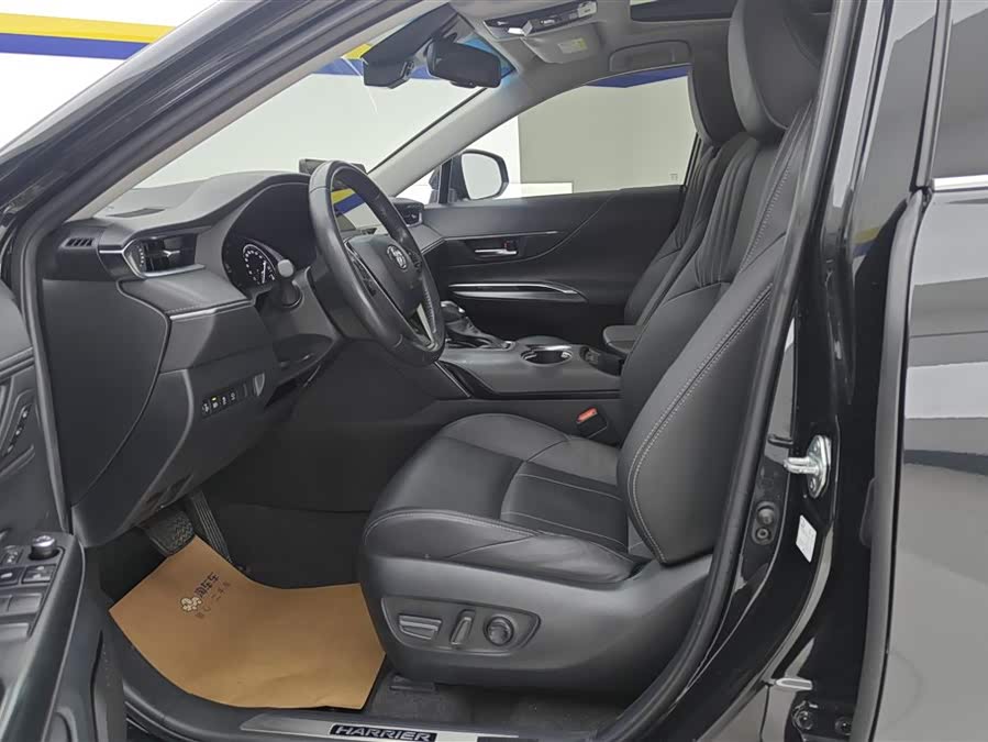 Toyota Harrier 2022 صورة سيارة #10