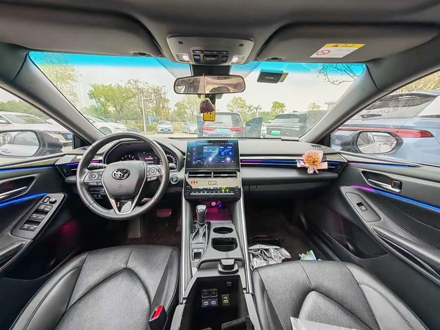 Toyota Avalon 2022 car image #10