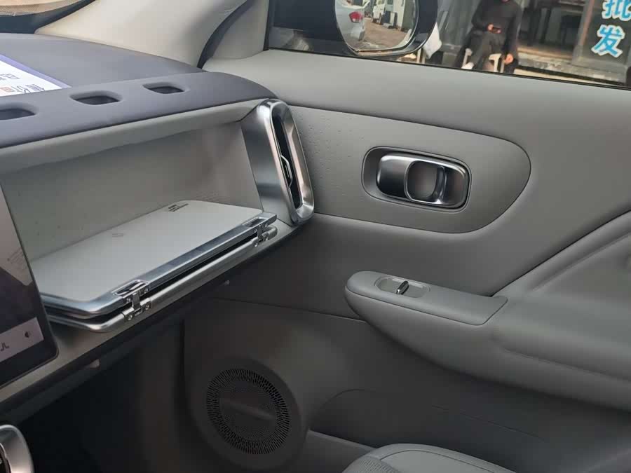 零跑汽车 零跑B10 2025 汽车图片 #10