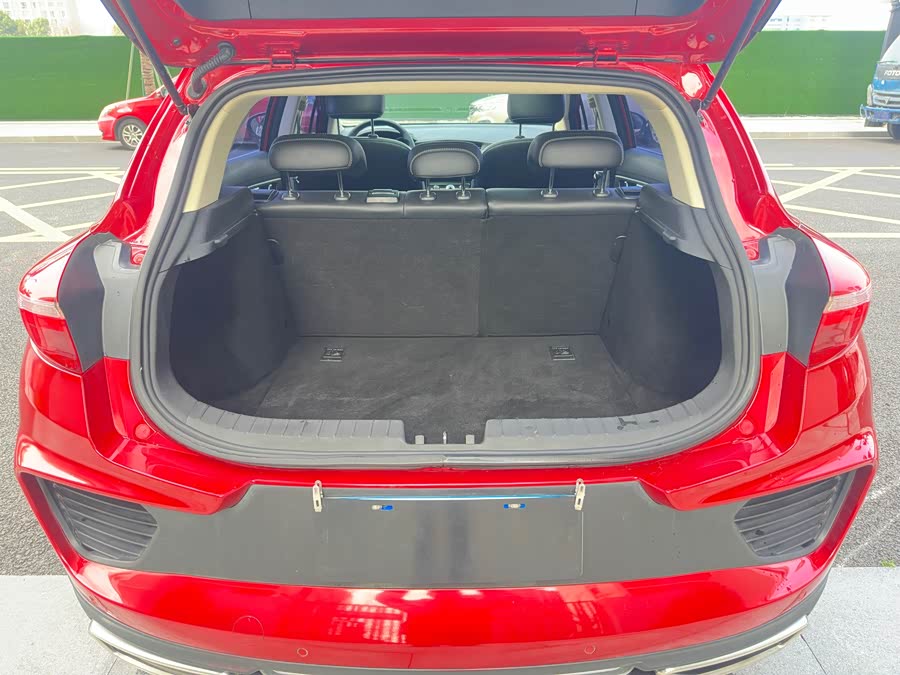GEELY Emgrand GS 2018 car image #10